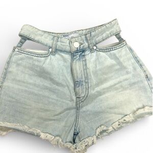 Bershka jeans shorts size us 2, so cool shorts